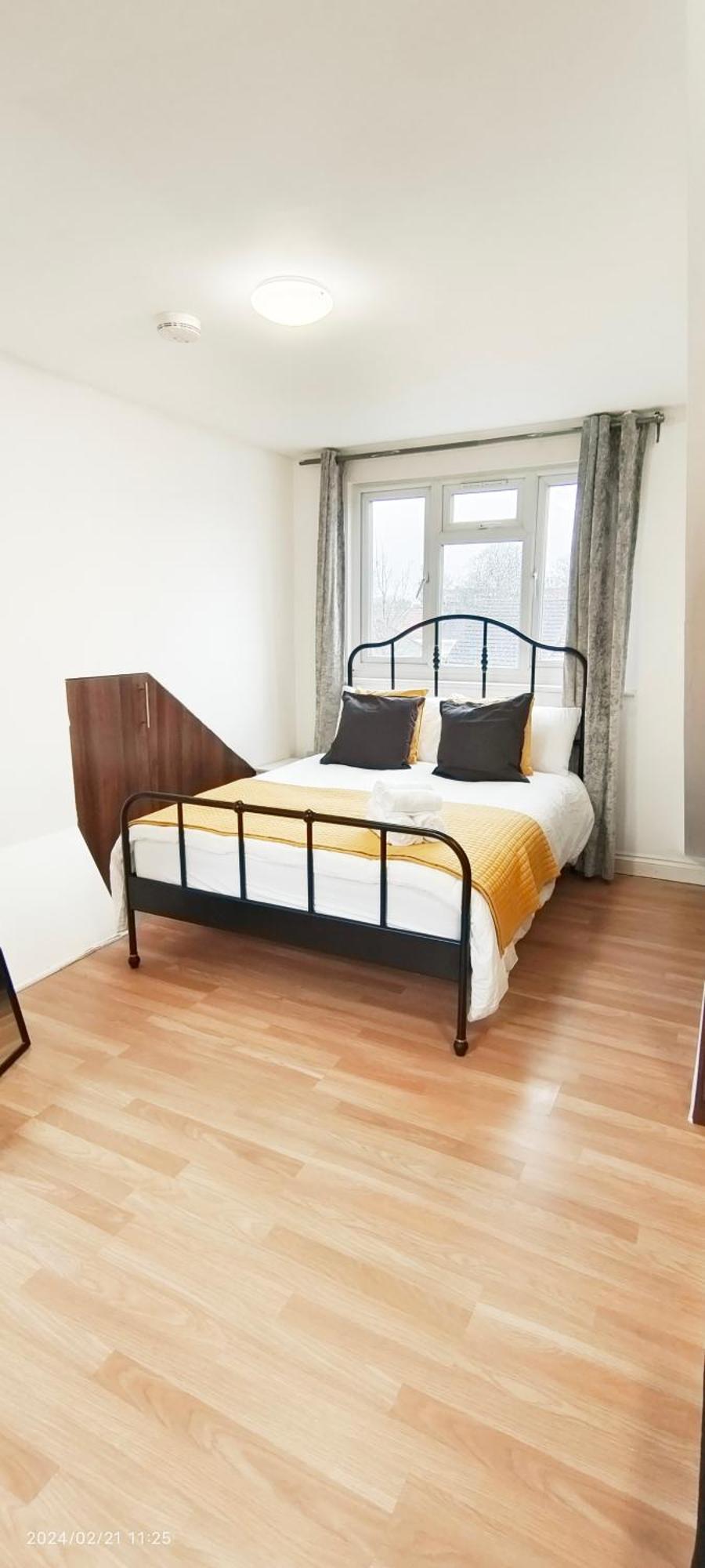 Iris In Wembley Apartment London